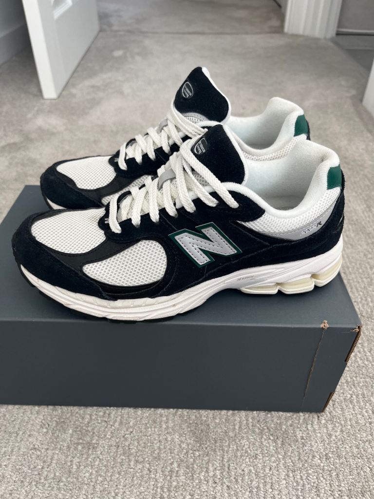 New Balance 2002r 