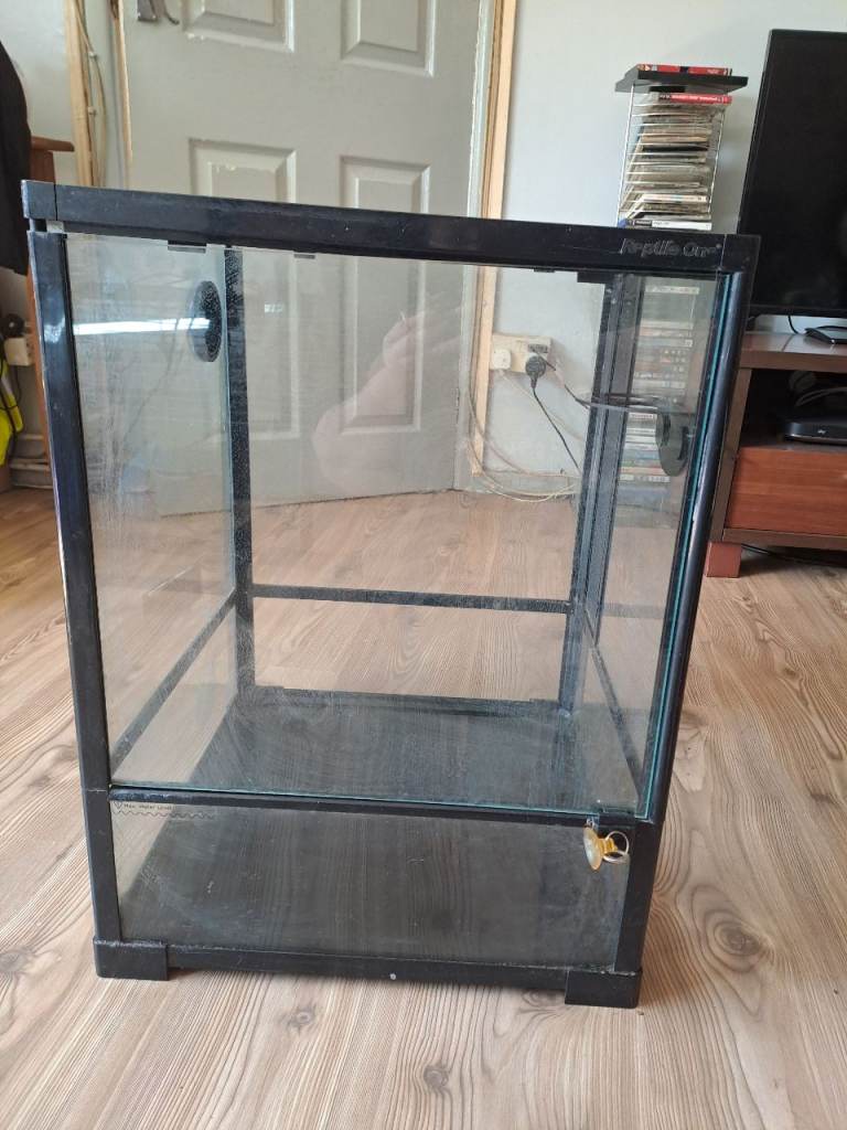 Reptile One 60x45x45cm glass terrarium 