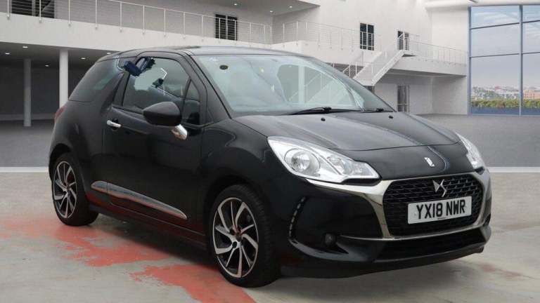 2018 DS Automobiles DS 3 1.2 PureTech Connected Chic 3dr HATCHBACK PETROL Manual
