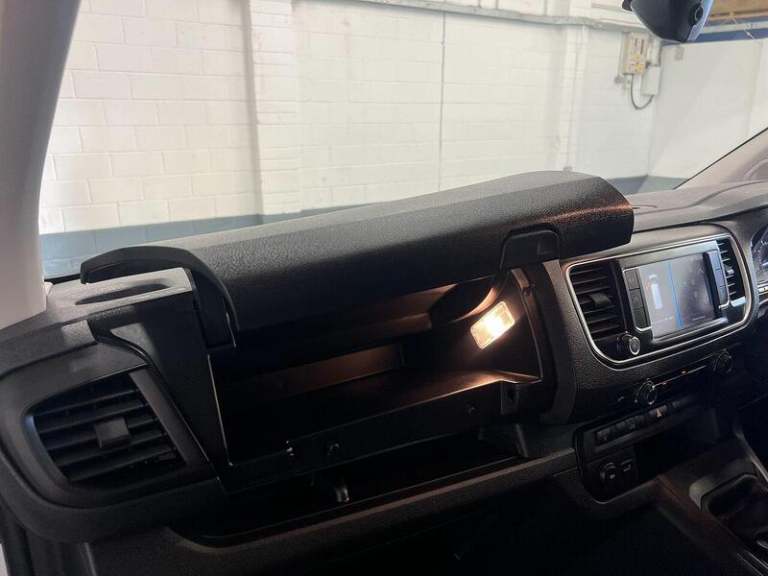 2024 Peugeot Expert 1000 1.5 BlueHDi 100 Professional Premium + Van PANEL VAN DIESEL Manual