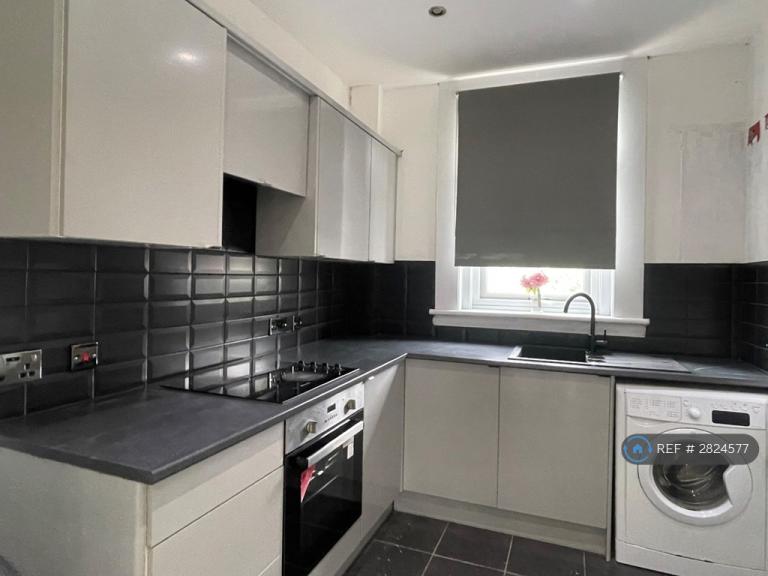 2 bedroom flat in Ellesmere Street, Glasgow, G22 (2 bed) (#2824577)