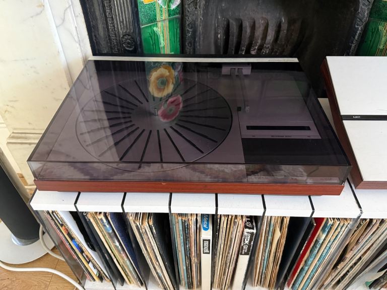 B&O Beogram 6000 Turntable – Silver/Wood, Good Condition