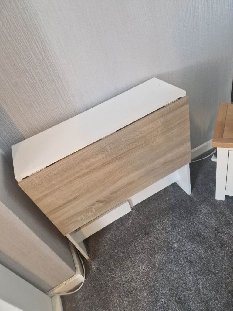 Fold down table 