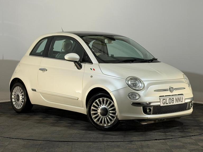 WHITE 2008 FIAT 500 LOUNGE 1.4 PETROL 3 DOOR HATCHBACK SERVICE HISTORY 45+ MPG 