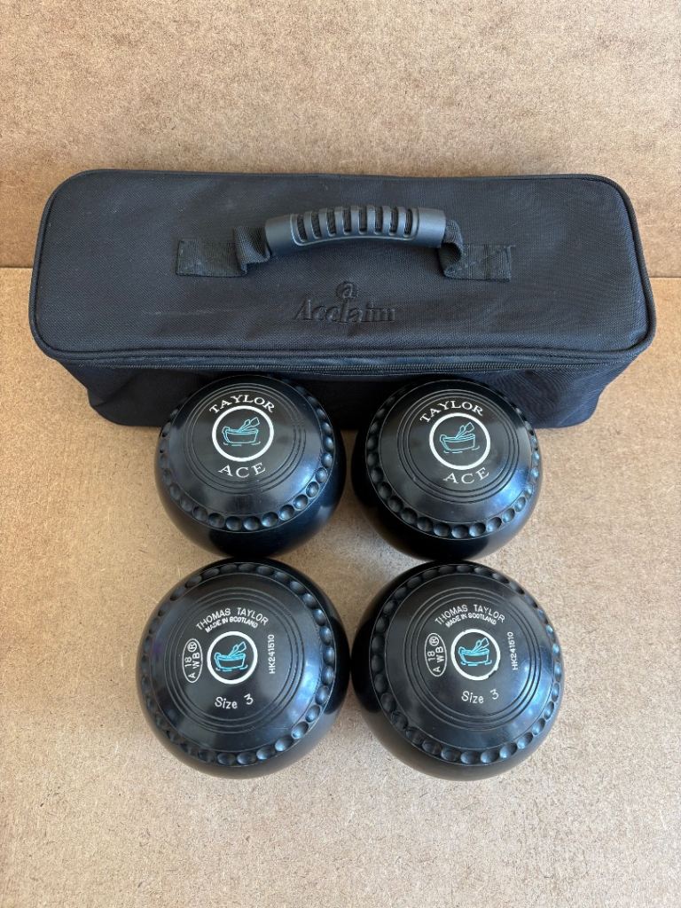 Thomas Taylor Ace Size 3 Lawn Bowls – Set of 4