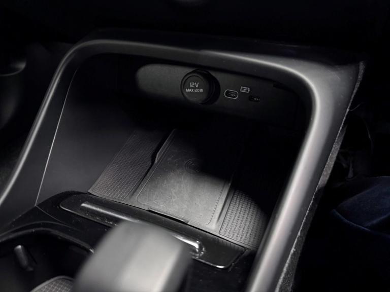 2023 Volvo XC40 Plus P8 AWD (408 hp) ESTATE Electric Automatic