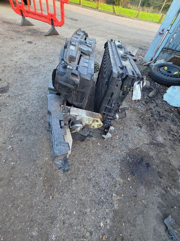 BMW 5 Series F10 F11 2.0 d Radiator RadPack Slam Panel Breaking Parts 