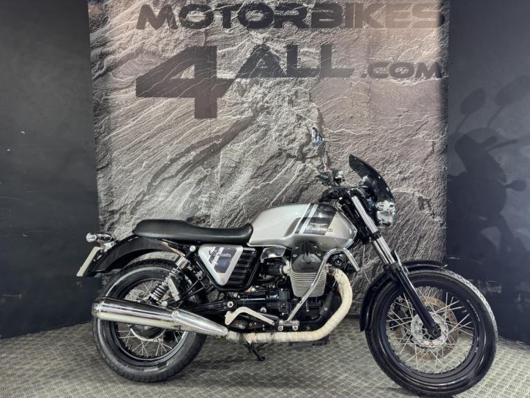 MOTO GUZZI V7 SPECIAL 2014