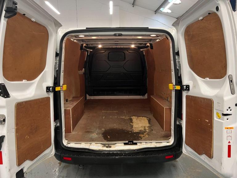 2021 Ford Transit Custom 2.0 300 EcoBlue Leader L2 H1 Euro 6 (s/s) 5dr Panel Van Diesel Manual