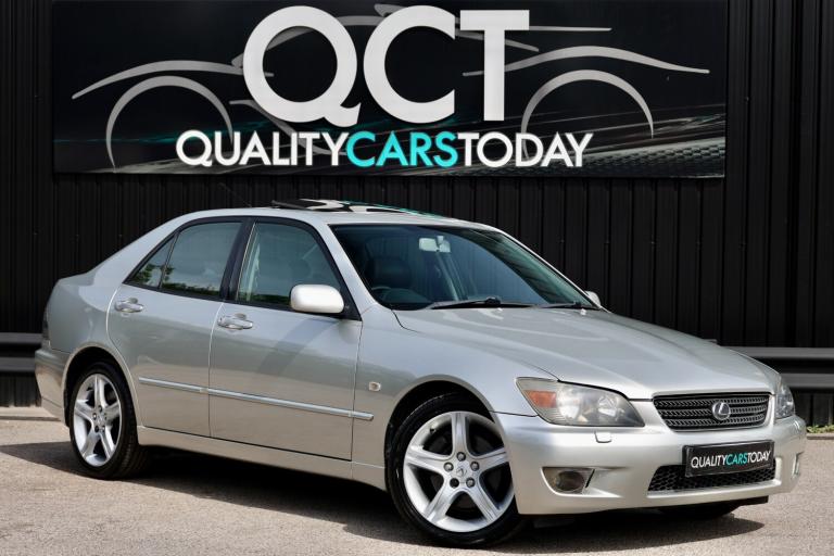 2004 Lexus IS 200 SE Navigator + Sunroof + 58k Miles + UK Car + ULEZ