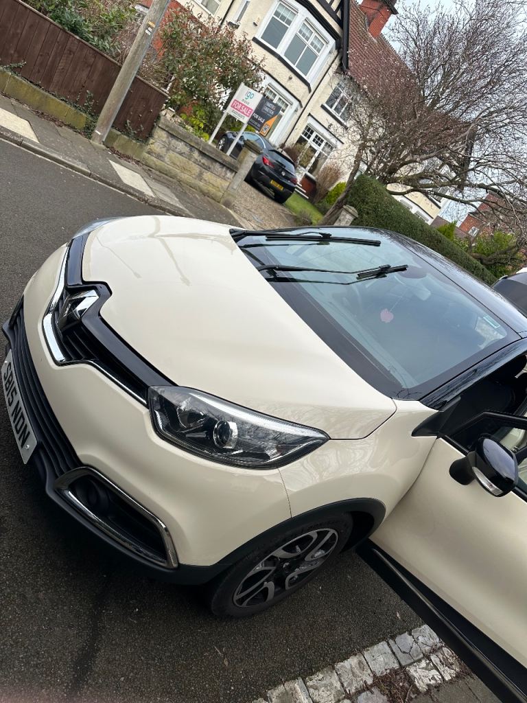 Renault, CAPTUR, Hatchback, 2015, Manual, 1461 (cc), 5 doors