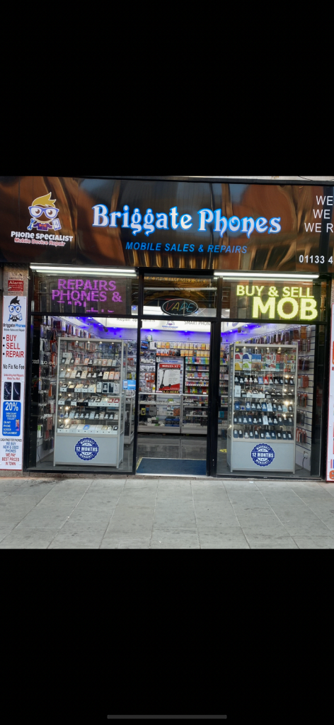 APPLE IPHONE 15 PRO MAX 256GB LITTLE DOT IN SCREEN