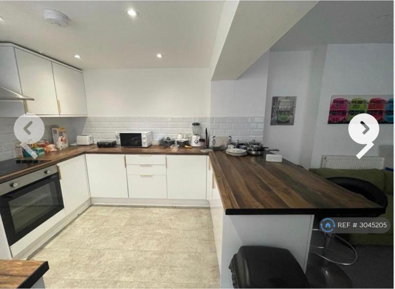 1 bedroom in Norfolk St, Swansea, SA1 (#3045205)