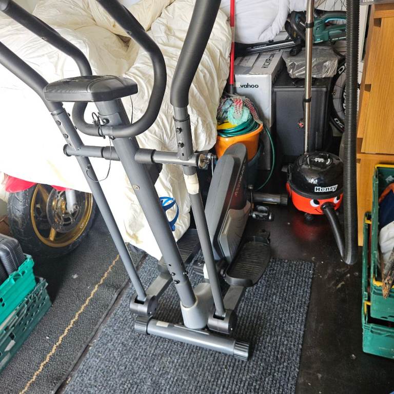 Rodger Black cross trainer
