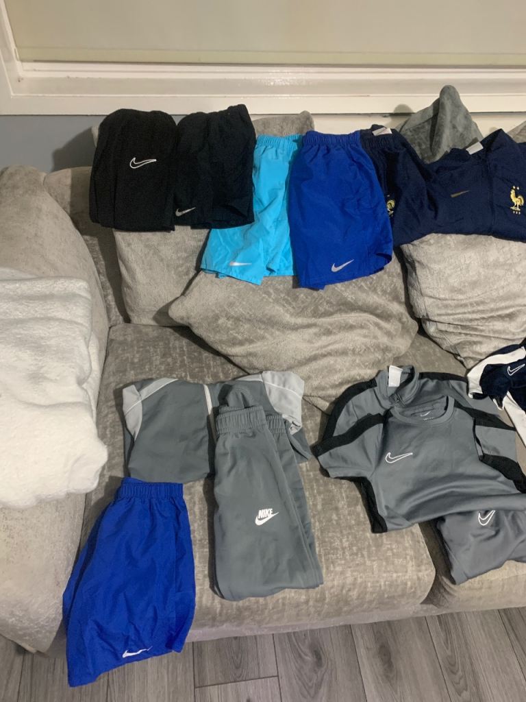 Nike Tracksuits / Hoodies / Shorts / T-shirts S 104/110cm