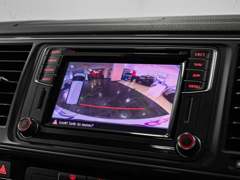 2018 Volkswagen Transporter 2.0 BiTDI BMT 204 Highline Kombi Van 4MOTION DSG WINDOW VAN DIESEL Au...