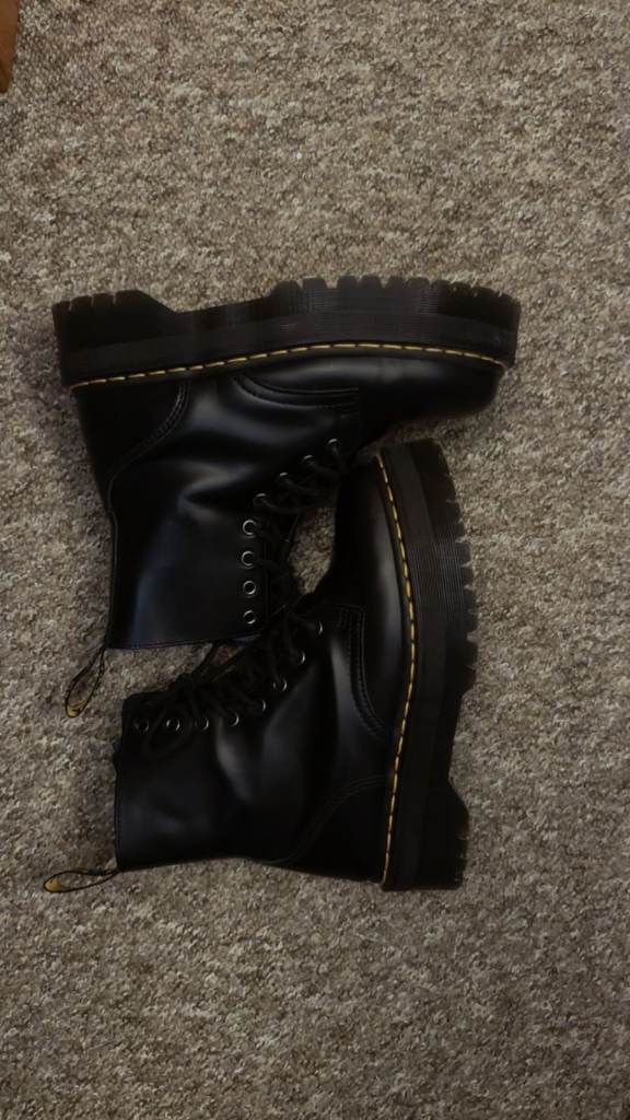 Dr Martens Jadon Smooth Leather Boots – Excellent condition – UK 6.5 / EU 40