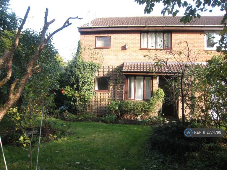 1 bedroom house in Burnet Close, Swindon, SN2 (1 bed) (#2774799)