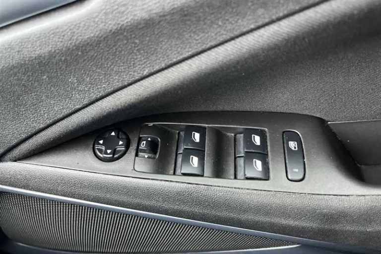 2019 Vauxhall Crossland X 1.2 SE 5dr HATCHBACK PETROL Manual