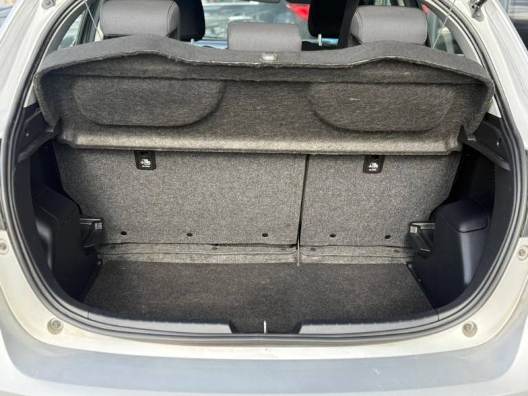 2018 Toyota Yaris 1.5 VVT-h Icon Tech Hatchback 5dr Petrol Hybrid E-CVT Euro 6 (s/s) (100 ps) Hat...