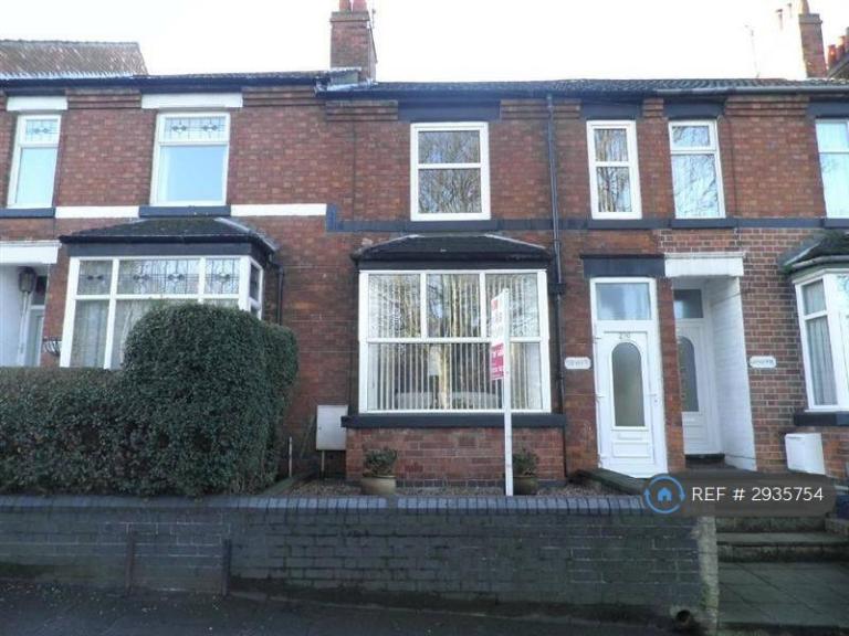 3 bedroom house in London Road, Kettering, NN15 (3 bed) (#2935754)