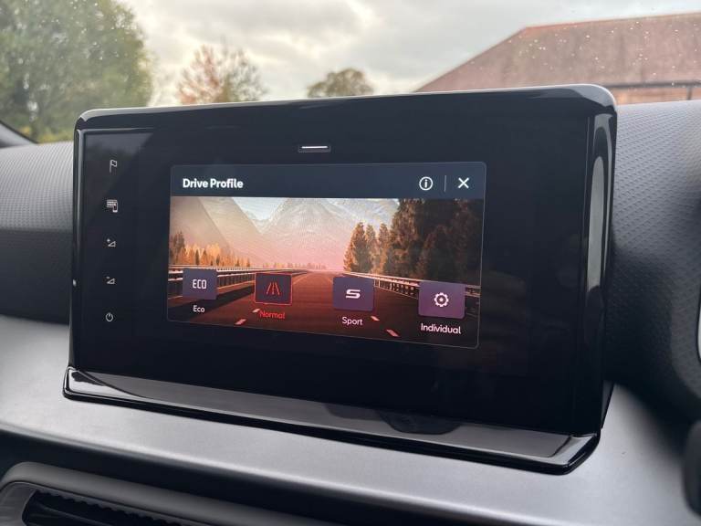 2025 SEAT Arona 1.0 TSI 115 FR Black Edition 5dr Hatchback PETROL Manual