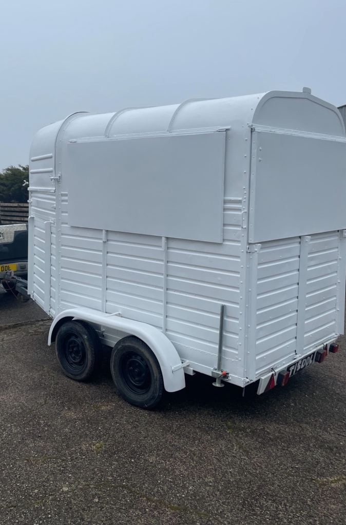 Fully converted Horsebox trailer with coffee machine/grinder