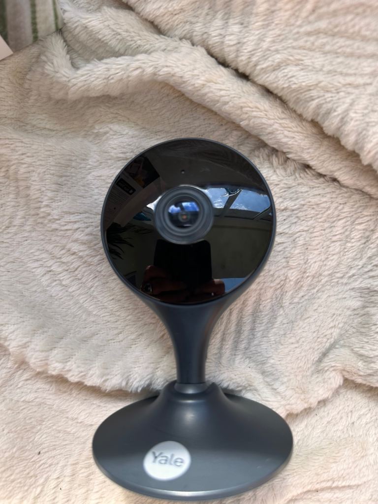 Yale Indoor Wi-Fi Camera – Full HD, As Good As New