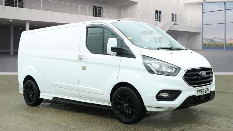2018 Ford Transit Custom 2.0 EcoBlue 170ps Low Roof Limited Van Auto PANEL VAN DIESEL Automatic