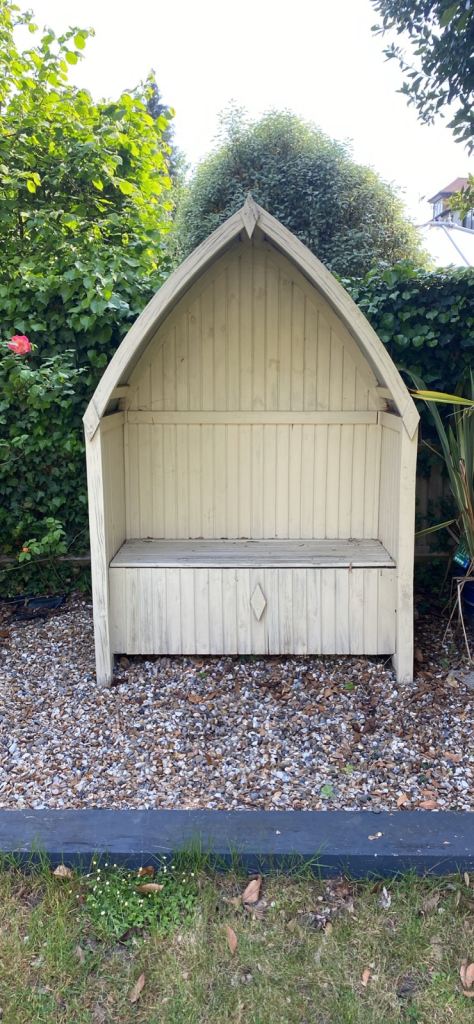 Garden arbor / love seat
