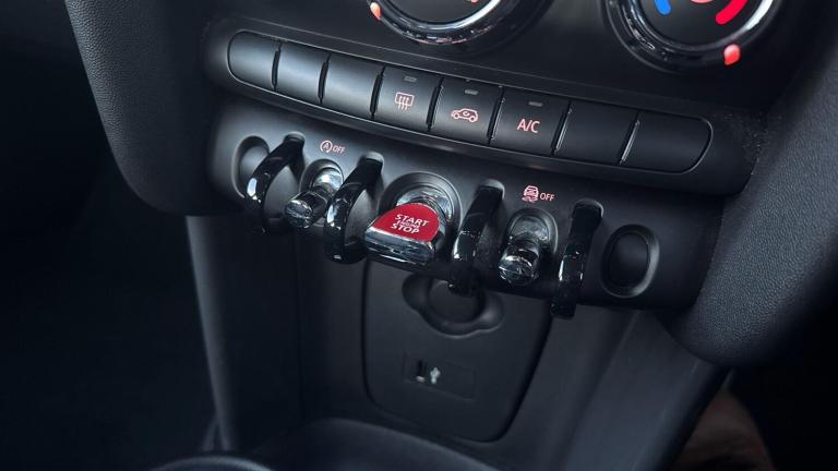 2018 MINI Hatch 1.5 One Euro 6 (s/s) 3dr HATCHBACK Petrol Manual