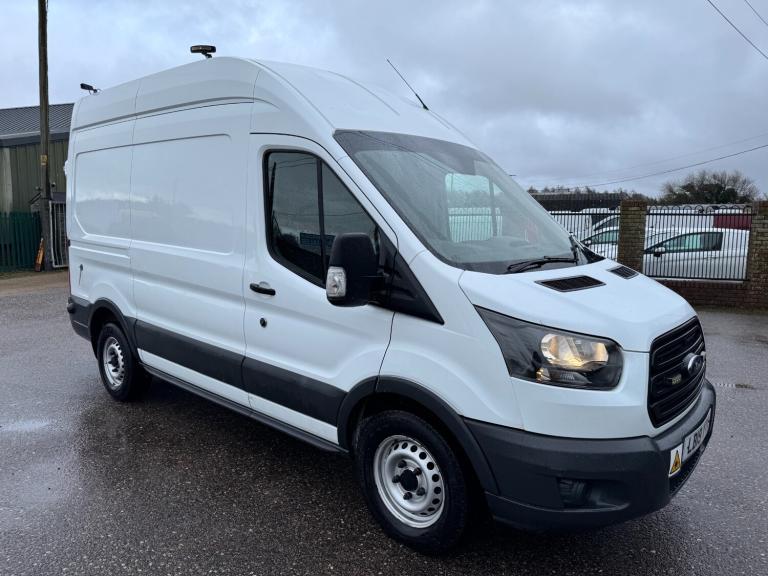2019 Ford Transit 350 MWB L2 H3 EX BT WORKSHOP VAN FSH AIR CON  230V REAR RACKING  PANEL VAN Dies...