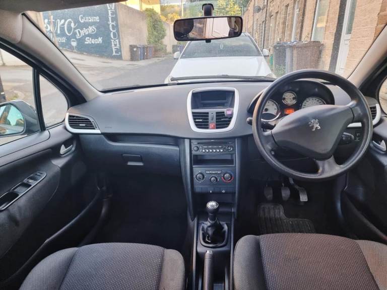 Peugeot, 207, Hatchback, 2010, Manual, 1360 (cc), 5 doors