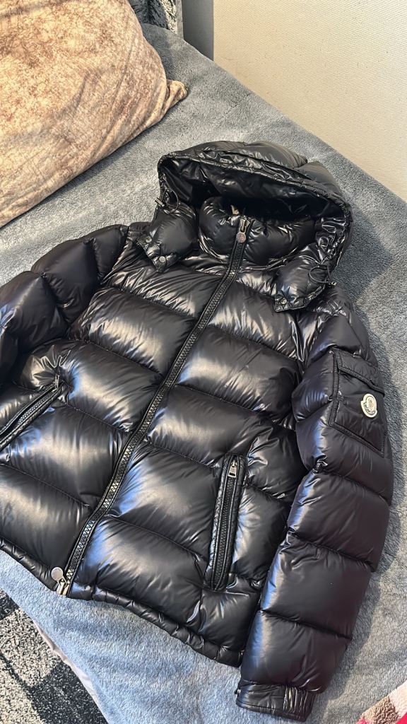 Moncler Maya Mens Puffer jacket size small