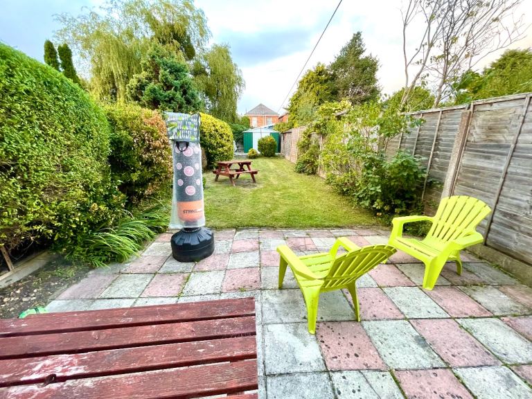 LOW DEPOSIT, NEAR JPM, RBH & BUS LINKS SINGLE ROOM