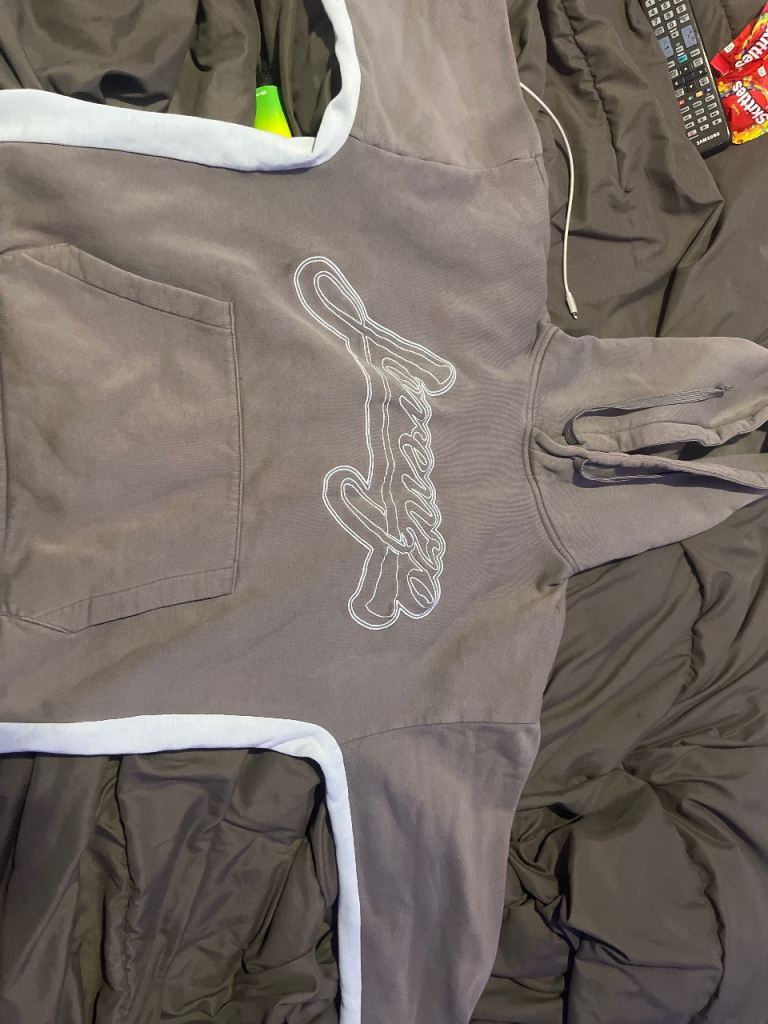 Comfy Grey Hoodie with White Logo – Good Condition