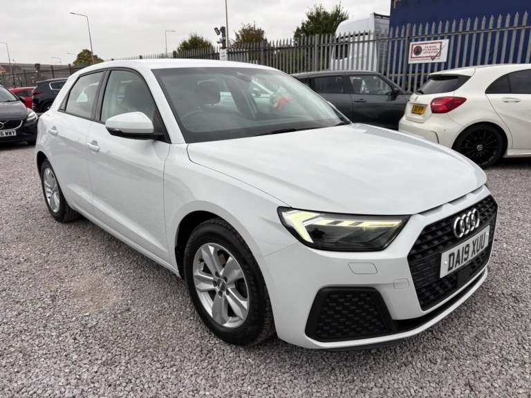 2019 Audi A1 1.0 TFSI 30 SE Sportback Euro 6 (s/s) 5dr HATCHBACK Petrol Manual