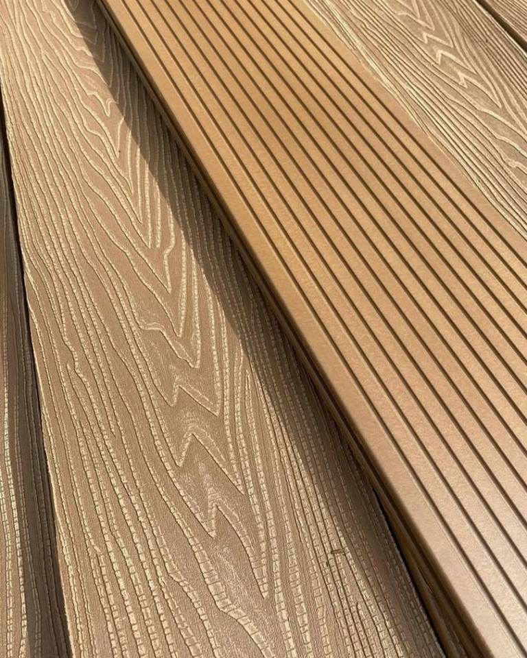 3.6m & 4.8m Premium boards Woodgrain | Brown decking Composite Teak