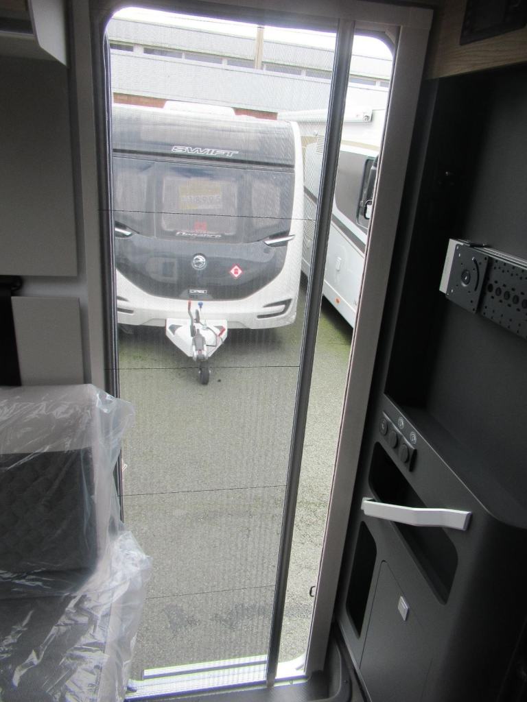 ADRIA CORAL 670 DL 60Y EDITION