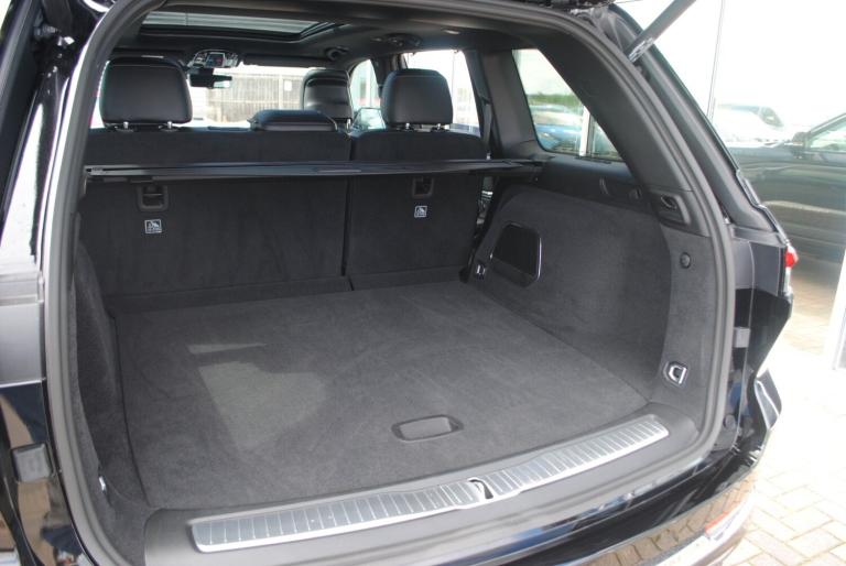 2023 Jeep Grand Cherokee 2.0 Turbo 4xe PHEV Overland 5dr Auto Station Wagon Petrol Parallel PHEV ...