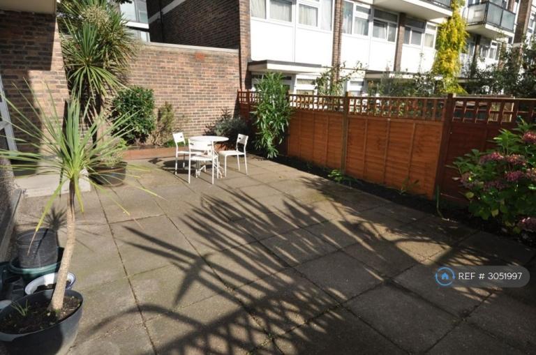1 bedroom flat in Buxton Court, London, N1 (1 bed) (#3051997)