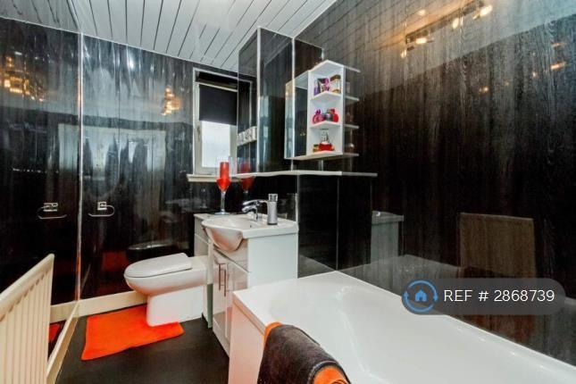 2 bedroom flat in Castlemilk, Glasgow, G45 (2 bed) (#2868739)