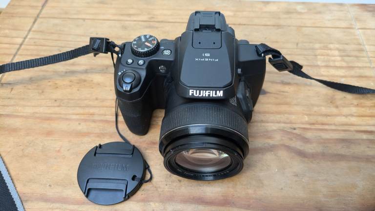 Fujifilm Finepix S1 Digital Camera