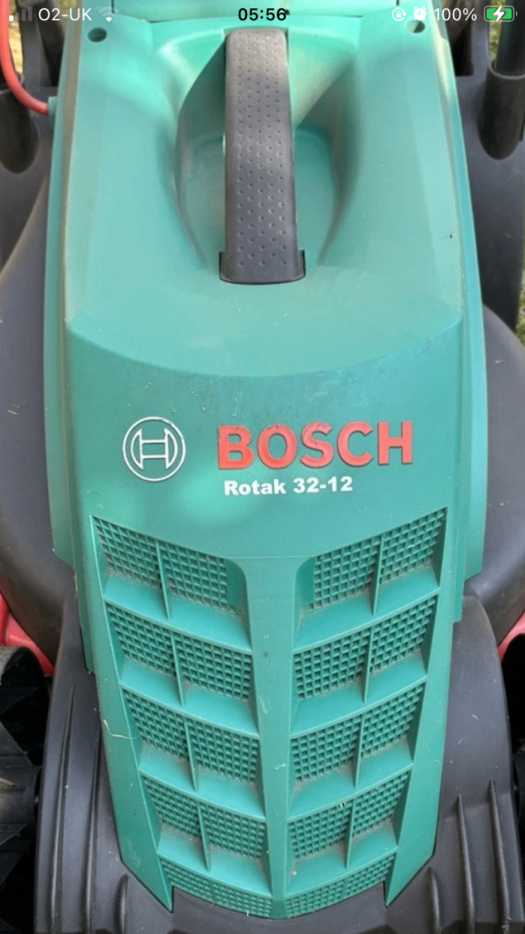 lawn mower electric Bosch rotak 32 needs tlc