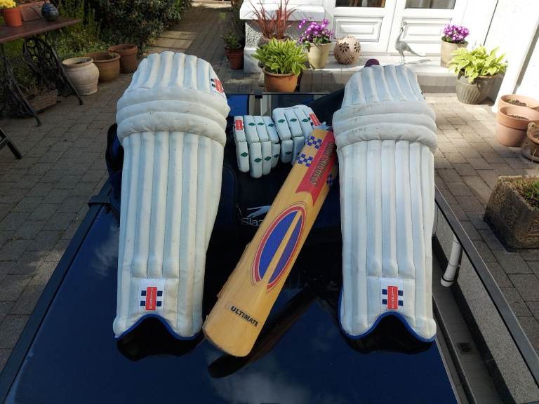 Cricket Bat, Pads, Gloves and bag.