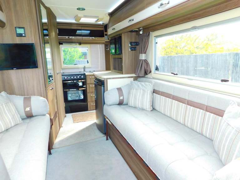 Auto-Sleeper Broadway Peugeot 2.0L Luxury 2 Berth Motorhome for sale