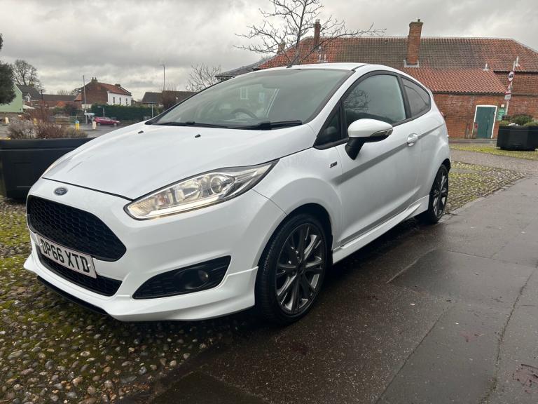 2016 Ford Fiesta 1.0 EcoBoost 125 ST-Line 3dr HATCHBACK Petrol Manual