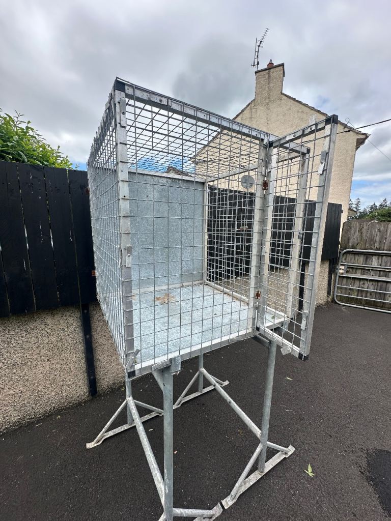 Aluminium Bird Cage / Parrot Flight / Aviary / Dog Kennel 