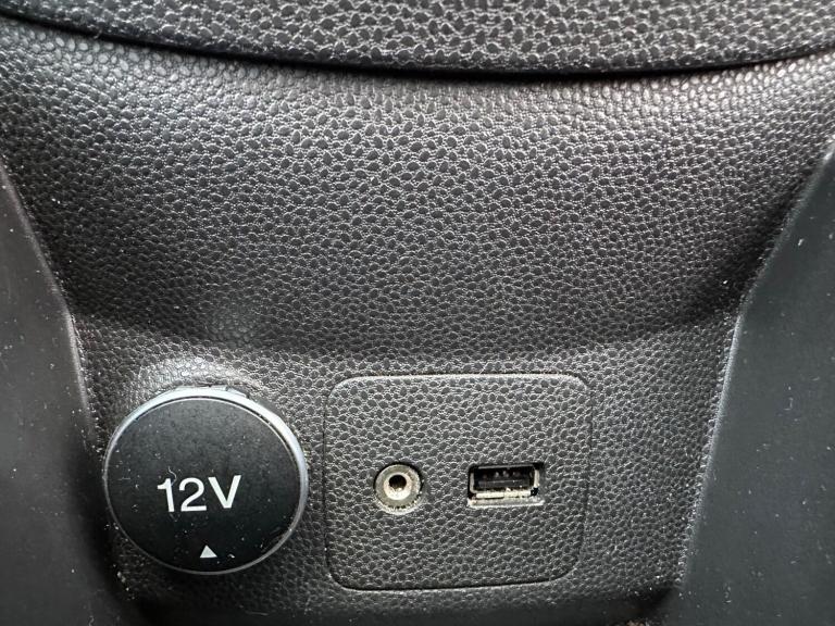 2016 Ford Fiesta 1.0T EcoBoost Titanium Euro 6 (s/s) 5dr HATCHBACK Petrol Manual