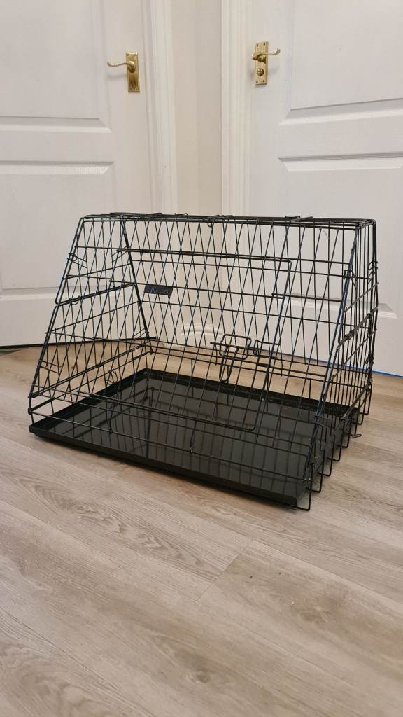 ELLIE BO dog crate for car or home 